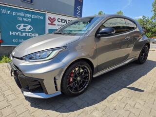 Toyota Yaris 1.6-GR FOUR-1. MAJ.-GARA�OVAN�