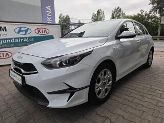 Kia Ceed 1.5-1. MAJ.-V Z�RUCE-TOP STAV