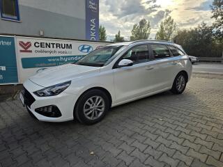 Hyundai i30 1.6-SPOT�EBA CCA 5l/100-KAMERA