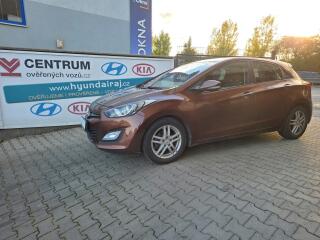 Hyundai i30 1.6-P�KN� V�BAVA-OD�RKY