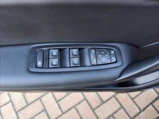 Renault Mégane 1,3 TCe EDC - náhled 18