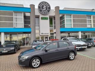 Volkswagen Golf 1.5 TSi Life - bank.pevod