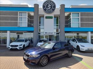 BMW 330e xDrive Hybrid AT M-Sport