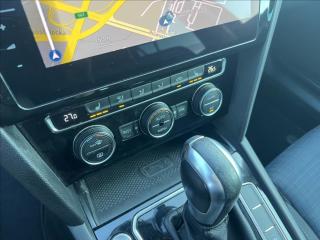 Volkswagen Passat GTE,Panorama,TZ,ACC,1.Maj - náhled 27