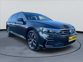 Volkswagen Passat GTE,Panorama,TZ,ACC,1.Maj - náhled 2