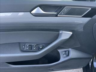 Volkswagen Passat GTE,Panorama,TZ,ACC,1.Maj - náhled 20