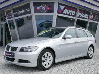 BMW 325i 160kW Automat REZERVACE