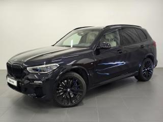 BMW X5 M50i