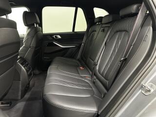BMW X5 xDrive40d - náhled 12