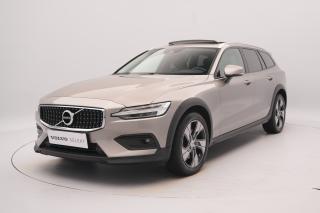 Volvo V60 CC B5 AWD PRO AUT CZ 