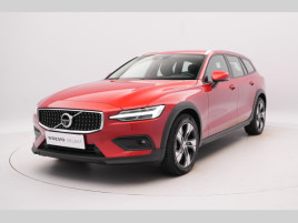 Volvo V60 CC B5 AWD PRO AUT 1.maj