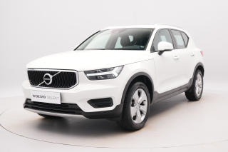 Volvo XC40 T3 MOMENTUM         