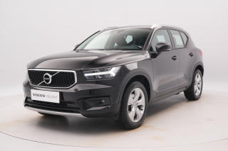 Volvo XC40 D4 AWD MOMENTUM     