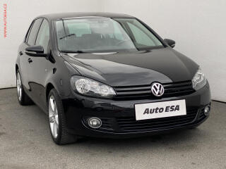 Volkswagen Golf 1.2 TSi, Match, v�h�ev sed