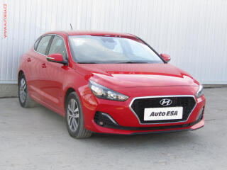 Hyundai i30 1.6CRDi, �R, AC, park.asist