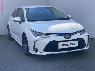 Toyota Corolla 1.5i, 1.maj,�R, Comfort, AT