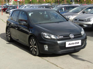 Volkswagen Golf 2.0TDi, AC, xenon, park.asist