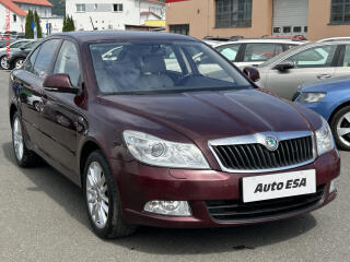 �koda Octavia 2.0 TDi, �R, L&K, servis