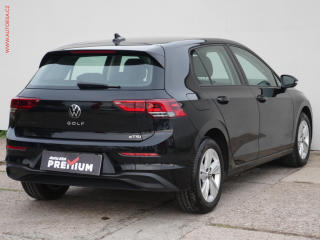 Volkswagen Golf (2024) 1.0ETSI, 1.maj,ČR, DSG, LED - náhled 4