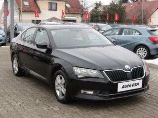 �koda Superb 2.0 TDi, AC, park.�idla