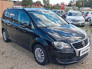 Volkswagen Touran 1.4 TSi, Navi, AC