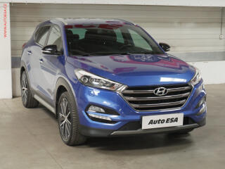 Hyundai Tucson 2.0 CRDi 4x4, �R, Navi, AC
