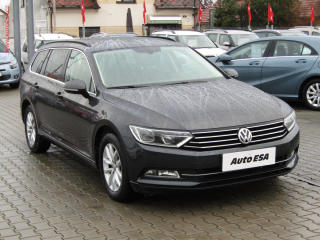 Volkswagen Passat 2.0 TDi, Comfortline, navi