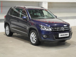 Volkswagen Tiguan 2.0 TDI 4x4, �R, DSG, v�h�ev