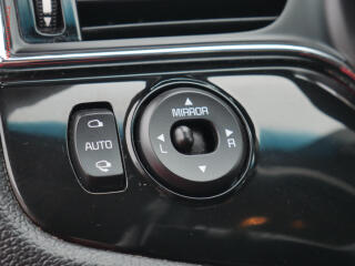 Kia Ceed (2016) 1.6 CRDi, ČR, AC, navi, park - náhled 19