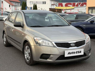 Kia Ceed 1.4 CVVT, �R, AC, park.asist