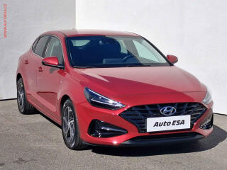 Hyundai i30 1.5 T-GDi, 1.maj,�R, Smart