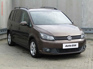 Volkswagen Touran 1.4 TSi, AC, v�h�ev sed