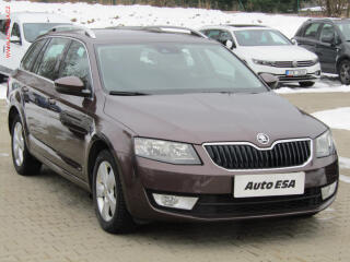 �koda Octavia 1.6 TDi, Elegance, v�h�ev sed