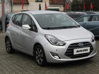 Hyundai ix20 1.6i, �R, AC, temp, ta�n�