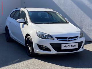 Opel Astra 1.6CDTi, �R, servis.kniha