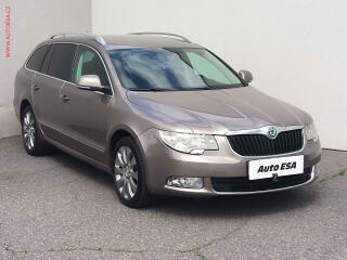 �koda Superb 2.0TDi, Navi, bixen, k��e