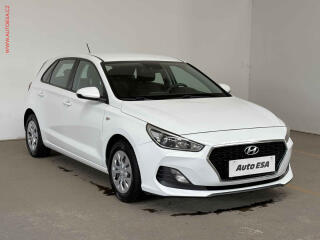 Hyundai i30 1.4i, servis.kniha, AC