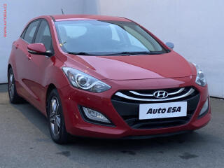 Hyundai i30 1.6 GDi, �R, V�h�ev sed