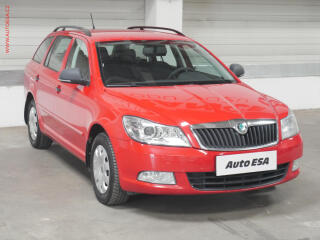 �koda Octavia 2.0 TDi, �R, AC