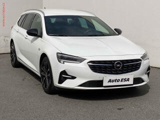 Opel Insignia 2.0 CDTi, 1.maj,�R, AC, LED