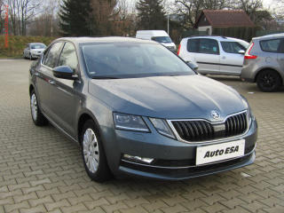 koda Octavia 1.6TDi, R, Bixen, park.idla