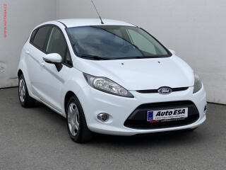 Ford Fiesta 1.2i, AC, v�h�ev sed