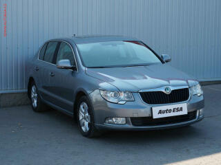 �koda Superb 2.0TDi 4x4, �R, DSG, navi