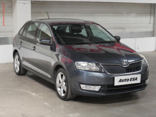 �koda Rapid 1.4TDi, AC, park.�idla