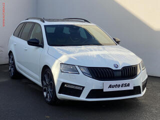 koda Octavia 2.0TDi, RS, LED, panor
