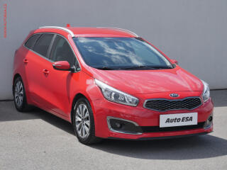 Kia Ceed 1.6 GDi, Navi, AC, kamera