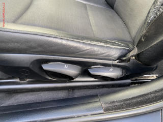 BMW Řada 3 (2006) 2.0i 318i, AC, park.asist - náhled 14