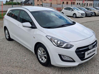Hyundai i30 1.6 CRDI, 2.maj,�R, servis