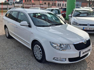 �koda Superb 2.0TDi 4x4, �R, Bixen, park
