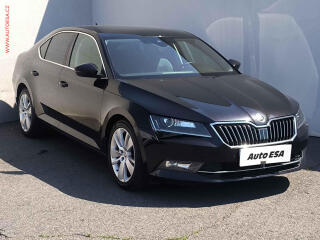 �koda Superb 2.0TDi 4x4, �R, DSG, LED